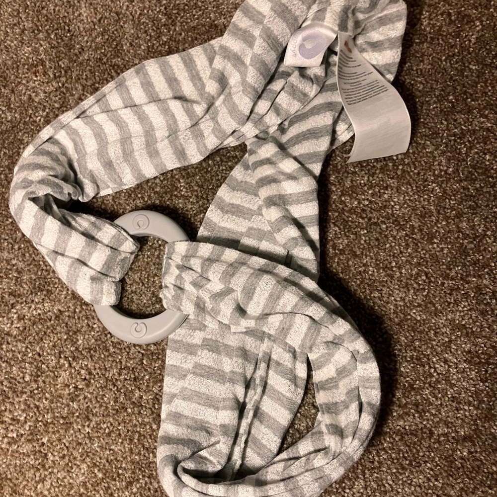 Baby teething neck scarf